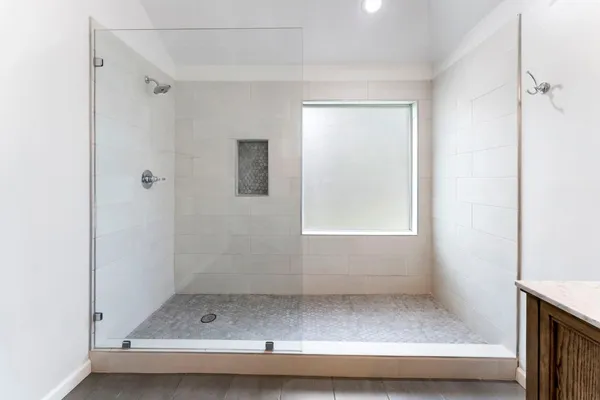 $3,300 | 54 Legend Mill Court, The Woodlands, TX 77382