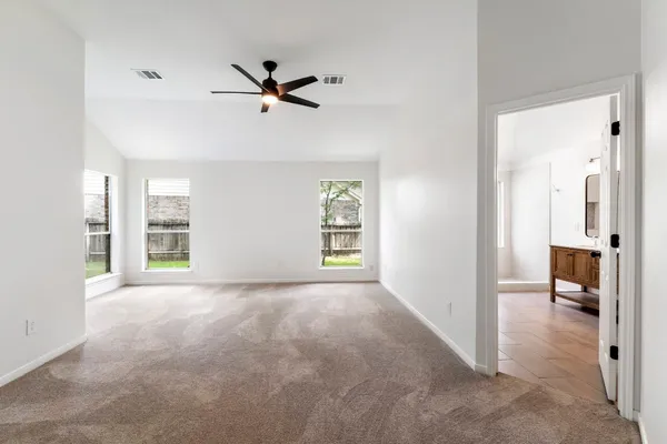 $3,300 | 54 Legend Mill Court, The Woodlands, TX 77382