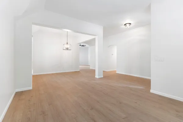 $3,300 | 54 Legend Mill Court, The Woodlands, TX 77382