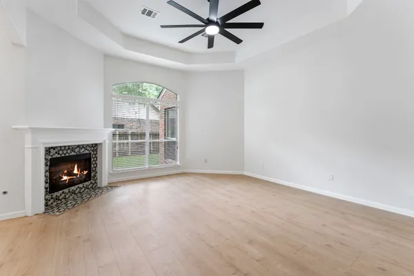 $3,300 | 54 Legend Mill Court, The Woodlands, TX 77382