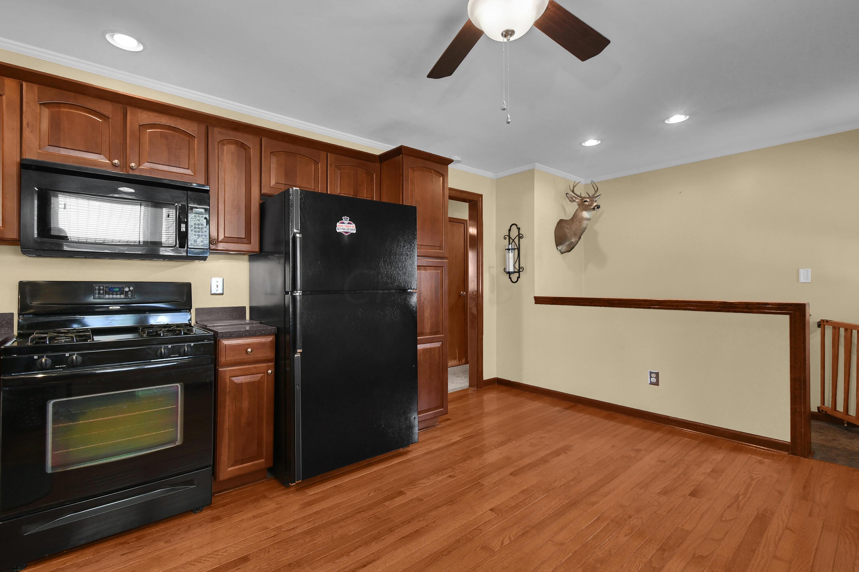 530 Partridge Road Heath, OH 43056 - Photo 8 of 34 DSC_9001