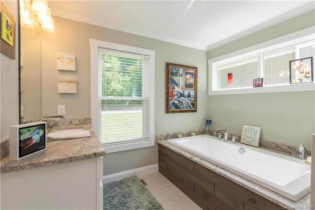 4422 Raney Way Charlotte, NC 28205 - Photo 27 of 34 Gallery Image 27