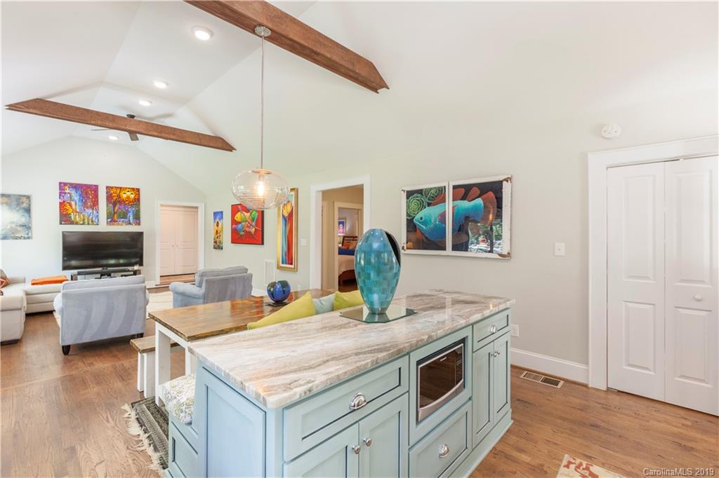 4422 Raney Way Charlotte, NC 28205 - Photo 8 of 34 Gallery Image 8