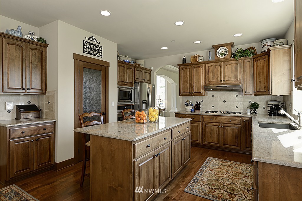 3118 216th Place Southeast Bothell, WA 98021 - Photo 7 of 23