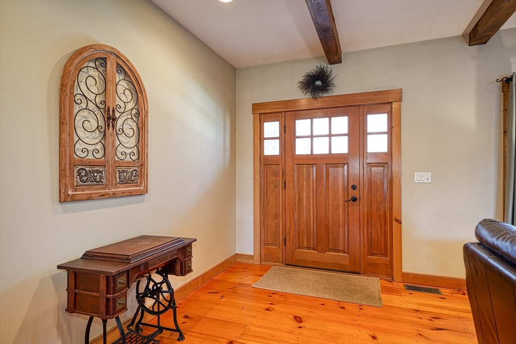 548 Sterling Road Lancaster, MA 01523 - Photo 16 of 38 Gallery Image 16
