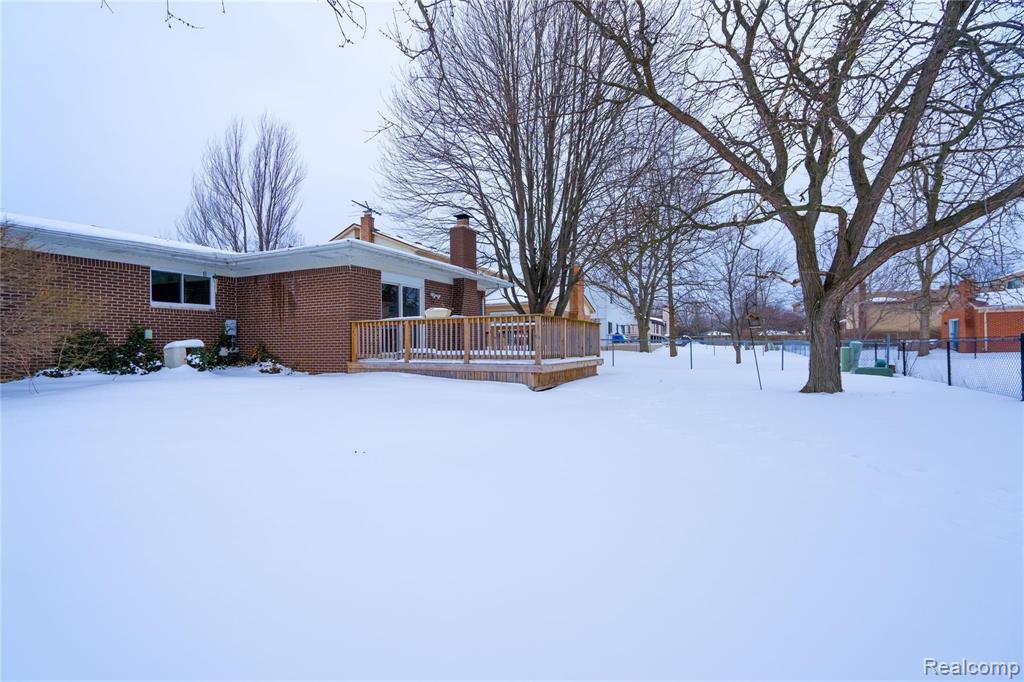 42278 Hanford Road Canton, MI 48187 - Photo 16 of 79