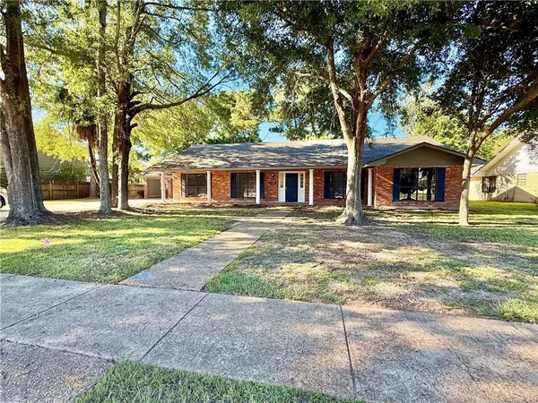 $298,500 | 4014 Wellington Boulevard, Alexandria, LA 71303