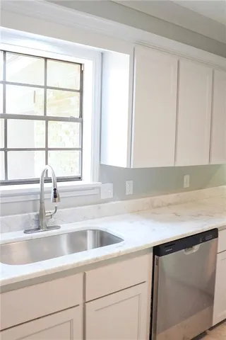 $305,000 | 4014 Wellington Boulevard, Alexandria, LA 71303