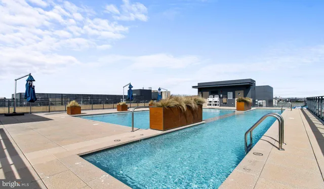 $2,272 | 8300 Wisconsin Avenue, Unit 0B1313, Bethesda, MD 20814