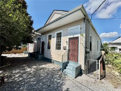 $998,000 | 3305-07 Loyola Avenue, New Orleans, LA 70115