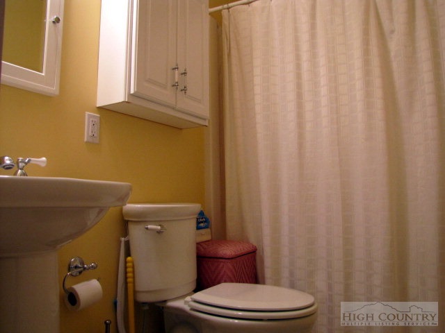 1376 Bill Cooper Road Crumpler, NC 28617 - Photo 7 of 17 Gallery Image 7