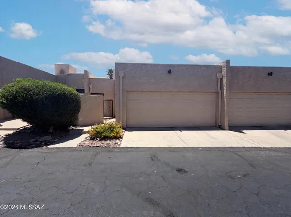 $290,000 | 3621 North Forgeus Avenue, Tucson, AZ 85716