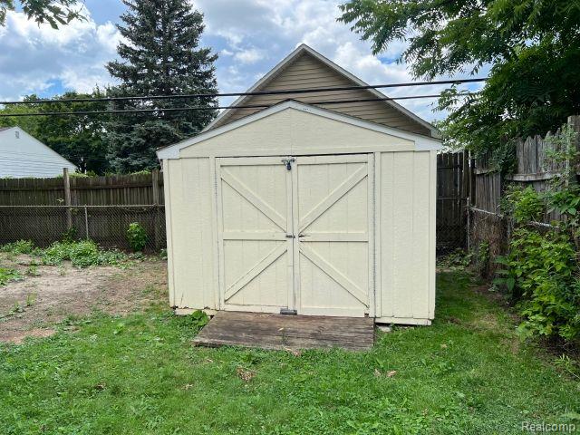 985 Kettering Avenue Pontiac, MI 48340 - Photo 5 of 5