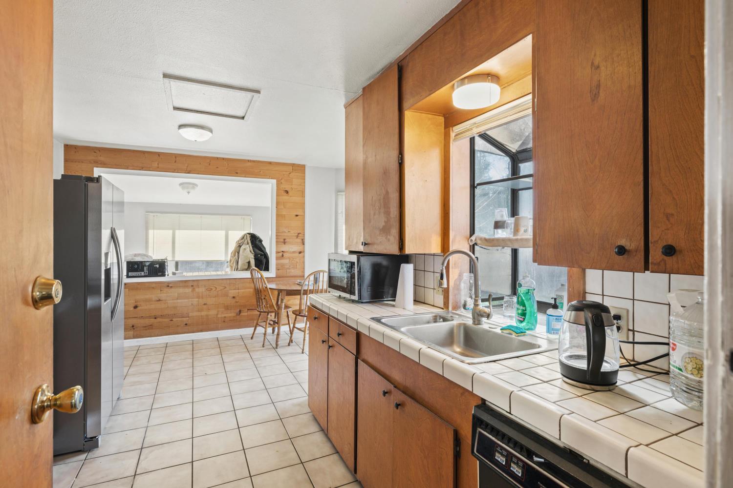 3125 Kobrock Way Carmichael, CA 95608 - Photo 9 of 29