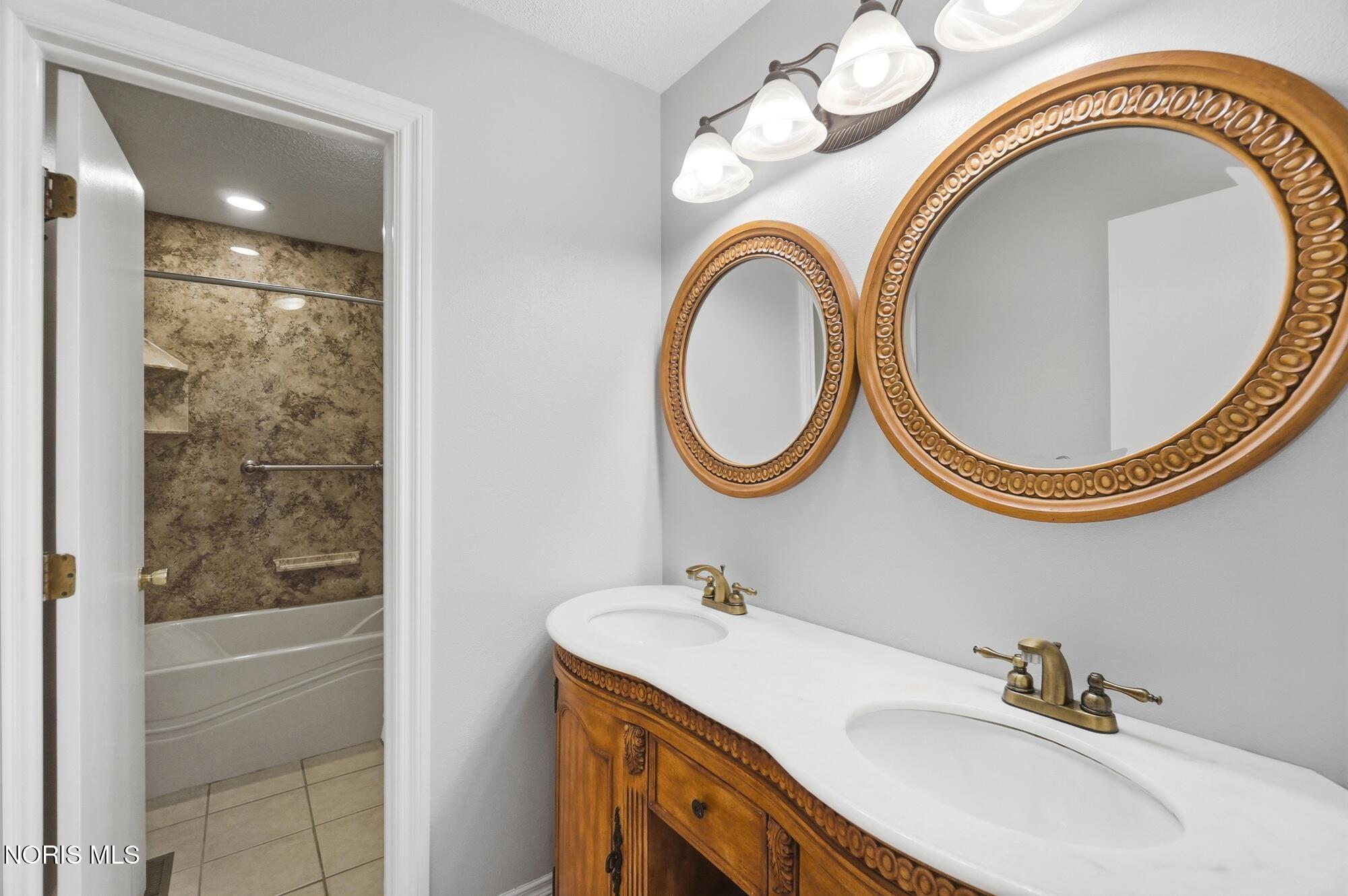 1649 Fallbrook Road Toledo, OH 43614 - Photo 48 of 62 Gallery Image 48