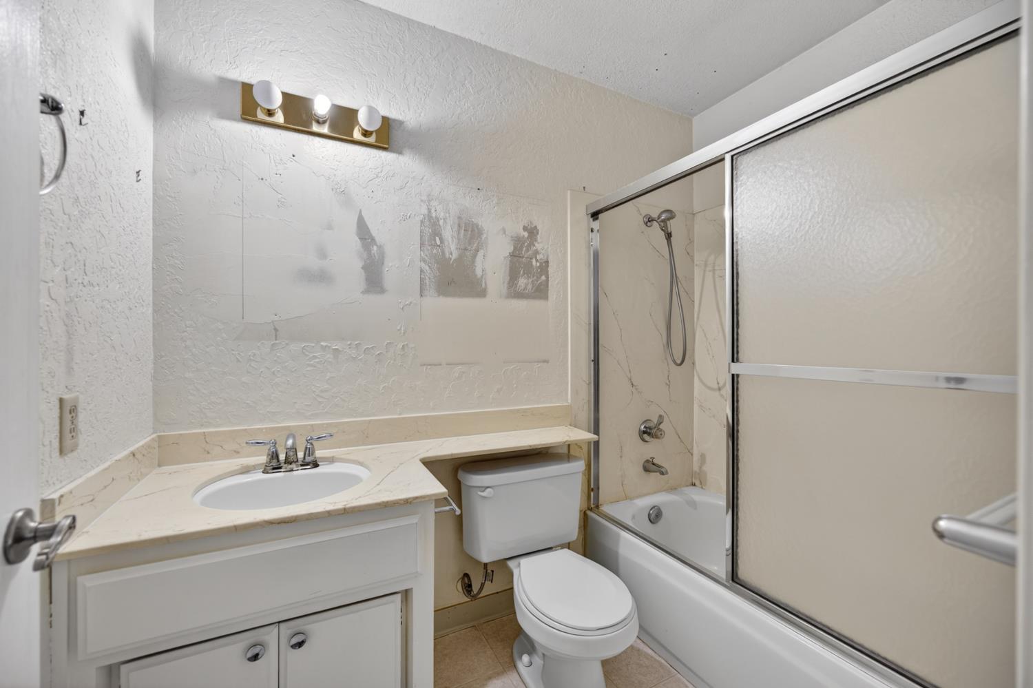 5201 Shereen Court Sacramento, CA 95841 - Photo 23 of 69