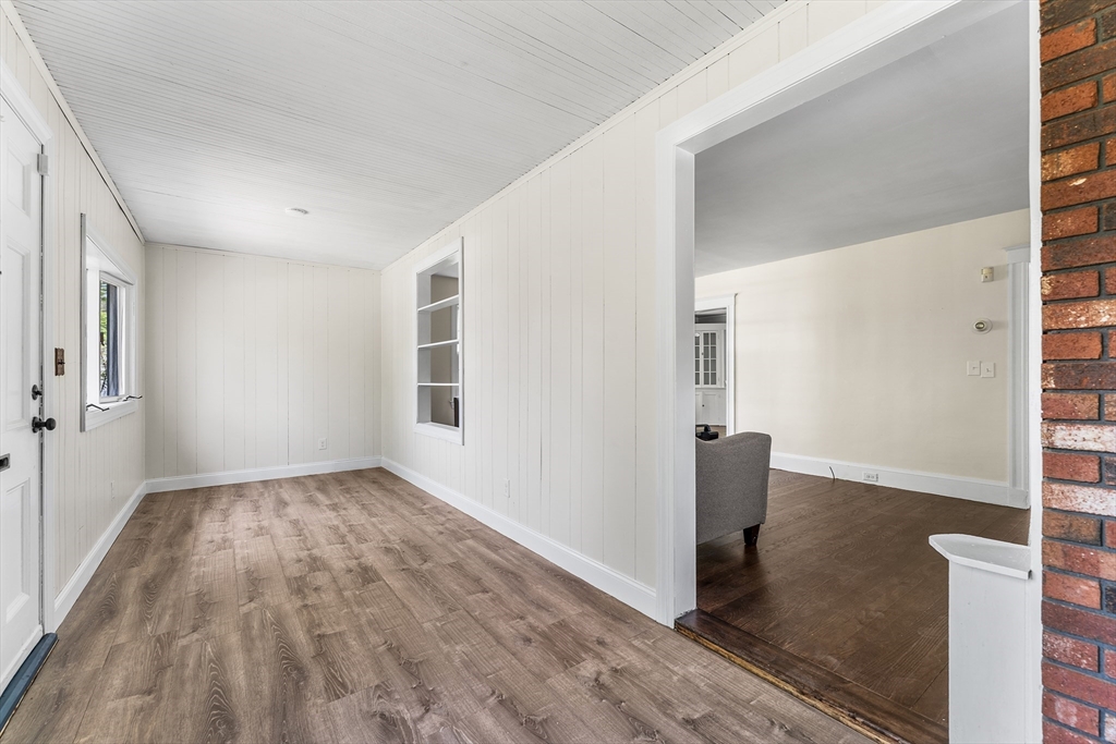 18 Fales Road Dedham, MA 02026 - Photo 3 of 38