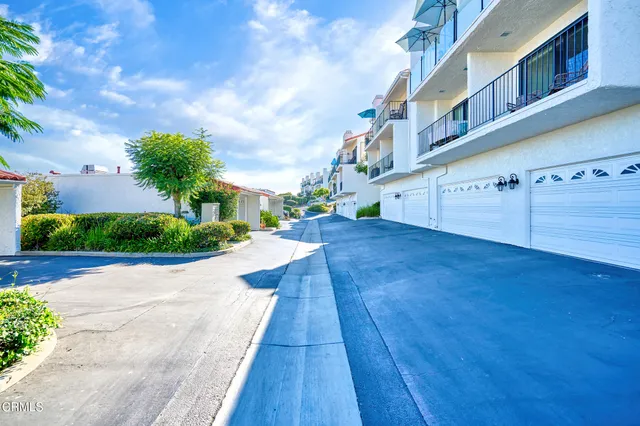 $5,200 | 886 Winding Way Drive, Ventura, CA 93001