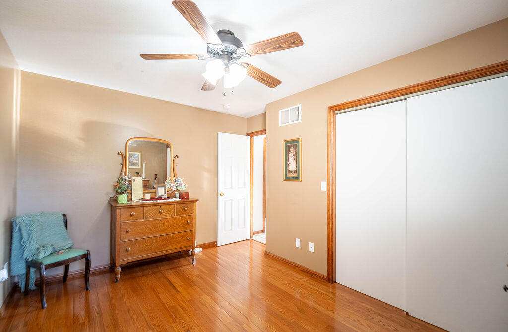 1301 Fox Ridge Lane Neosho, MO 64850 - Photo 27 of 39 _DSC3182-HDR