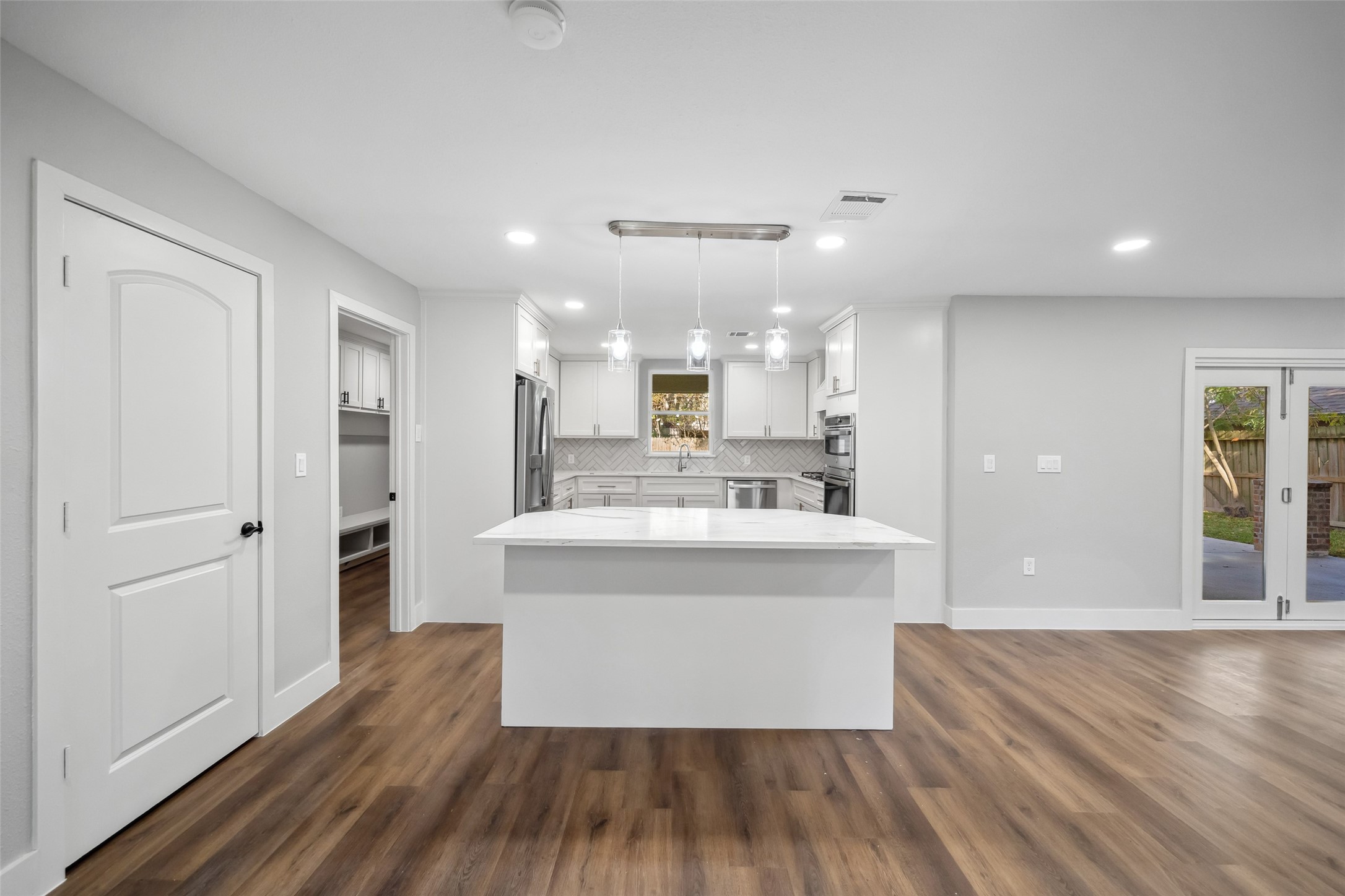 6306 Inway Drive Spring, TX 77389 - Photo 8 of 28