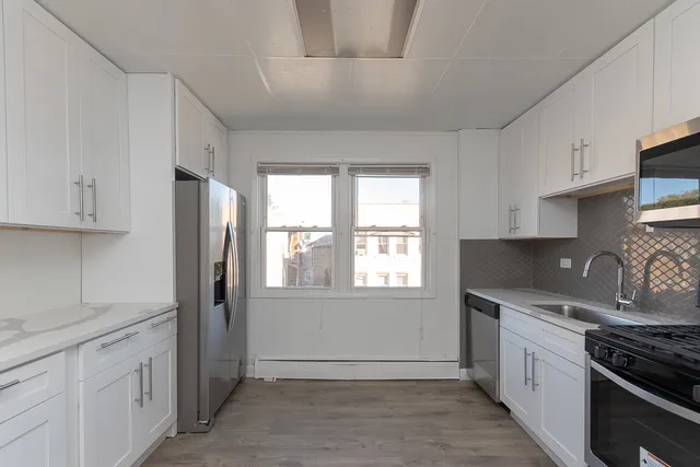 $1,600 | 3734 West Wabansia Avenue, Unit 2F, Chicago, IL 60647