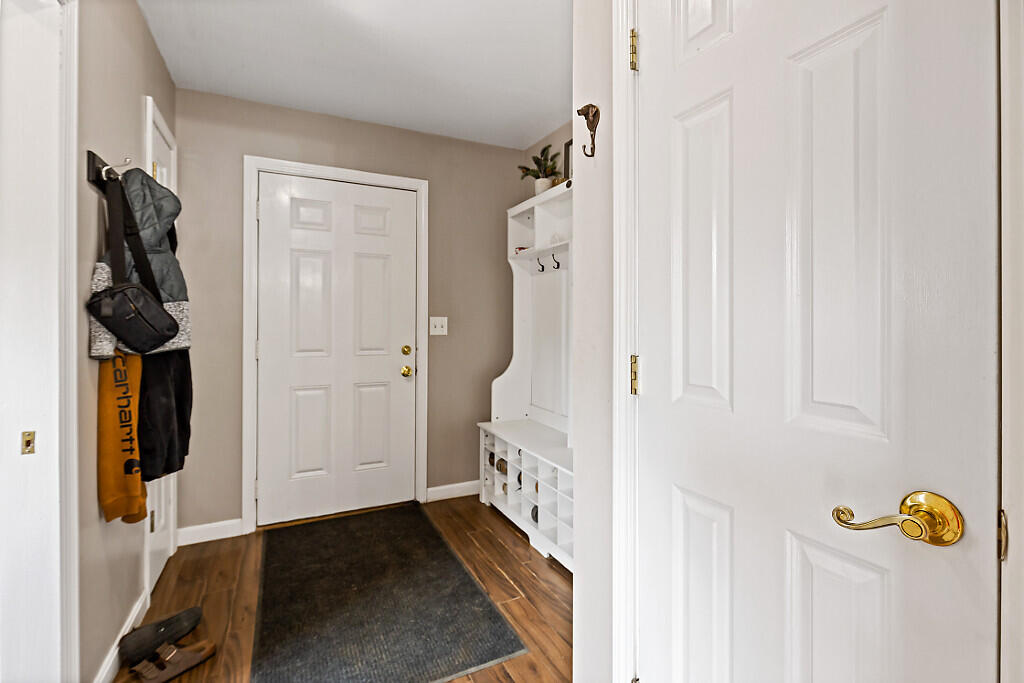 261 North Pond Road Rome, ME 04963 - Photo 7 of 79 06_BP5A7224_DxO_mls