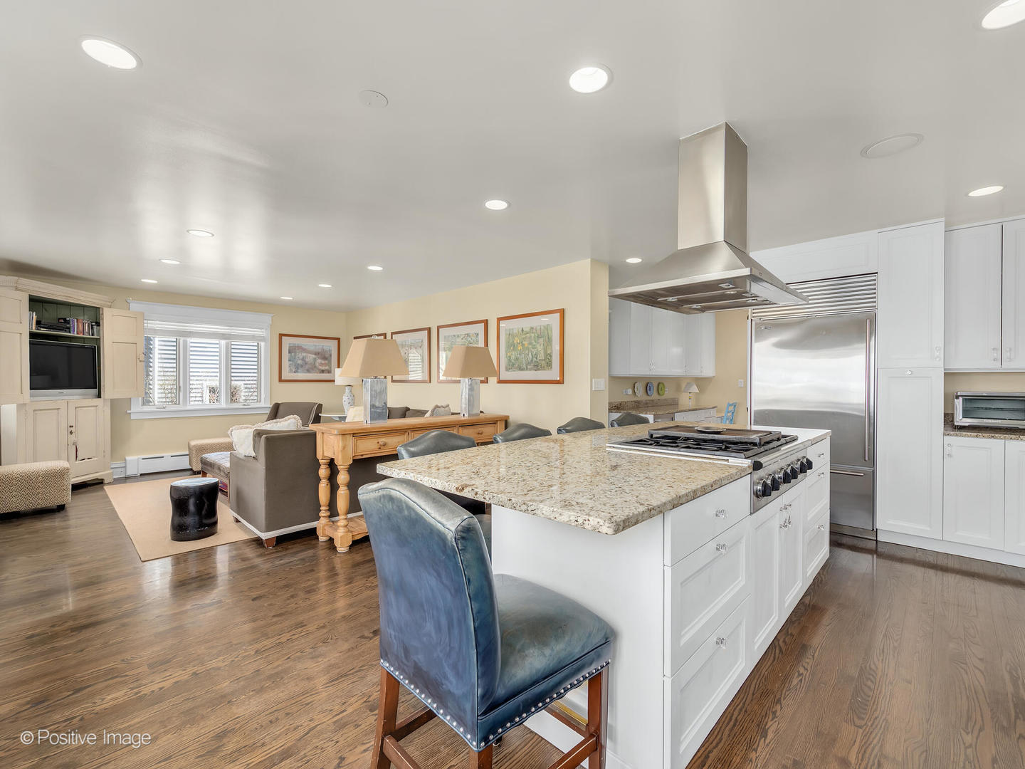 607 Willow Road Winnetka, IL 60093 - Photo 13 of 51 a kitchen with a stove and a wooden floors