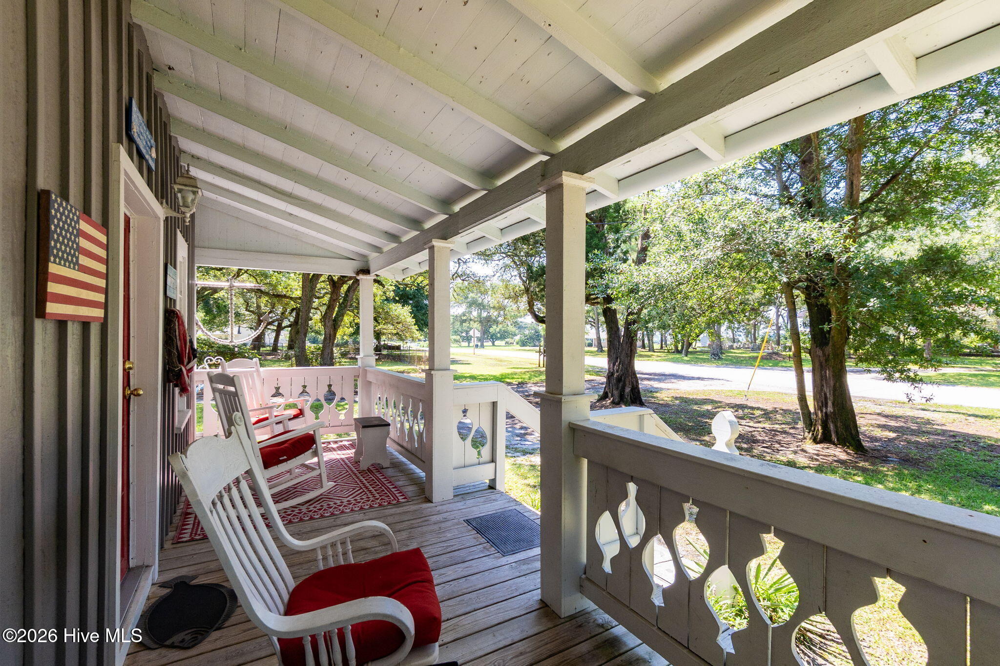 493 Island Road Harkers Island, NC 28531 - Photo 4 of 39