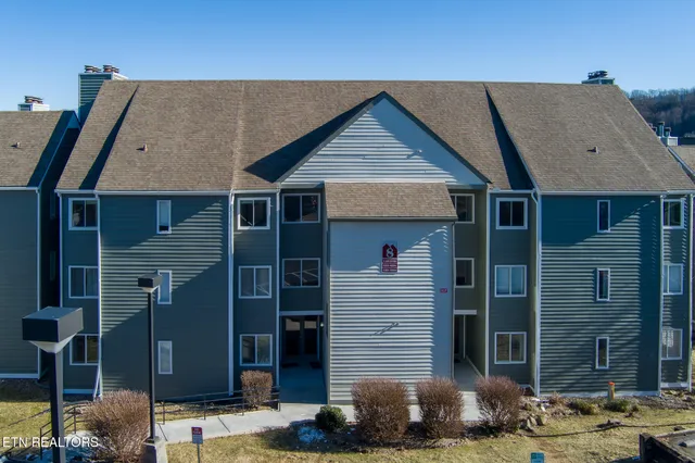 $285,000 | 1260 Ski View Drive, Unit 8304, Gatlinburg, TN 37738