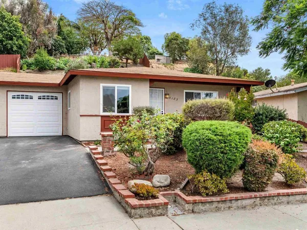$610,000 | 4123 Bonita Drive, Oceanside, CA 92056