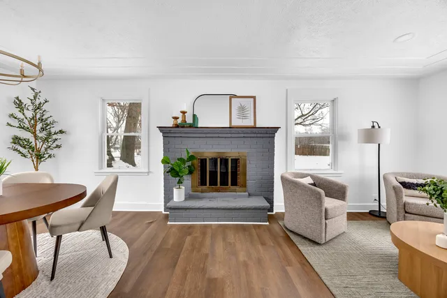 $285,000 | 2621 Poe Avenue Southwest, Wyoming, MI 49509