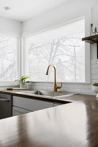 $285,000 | 2621 Poe Avenue Southwest, Wyoming, MI 49509