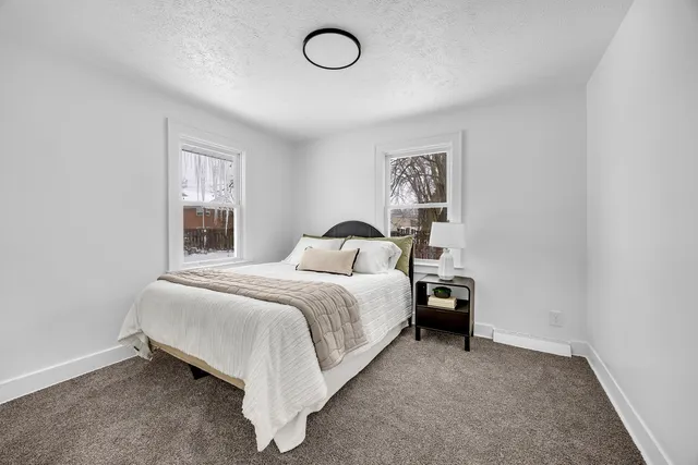 $285,000 | 2621 Poe Avenue Southwest, Wyoming, MI 49509