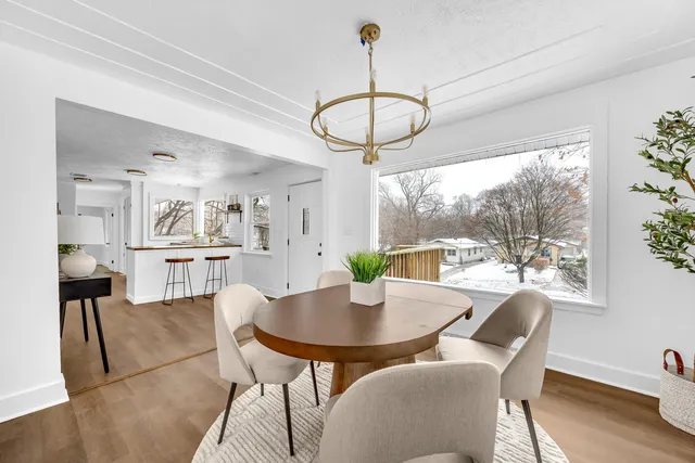 $285,000 | 2621 Poe Avenue Southwest, Wyoming, MI 49509