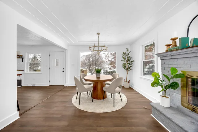 $285,000 | 2621 Poe Avenue Southwest, Wyoming, MI 49509