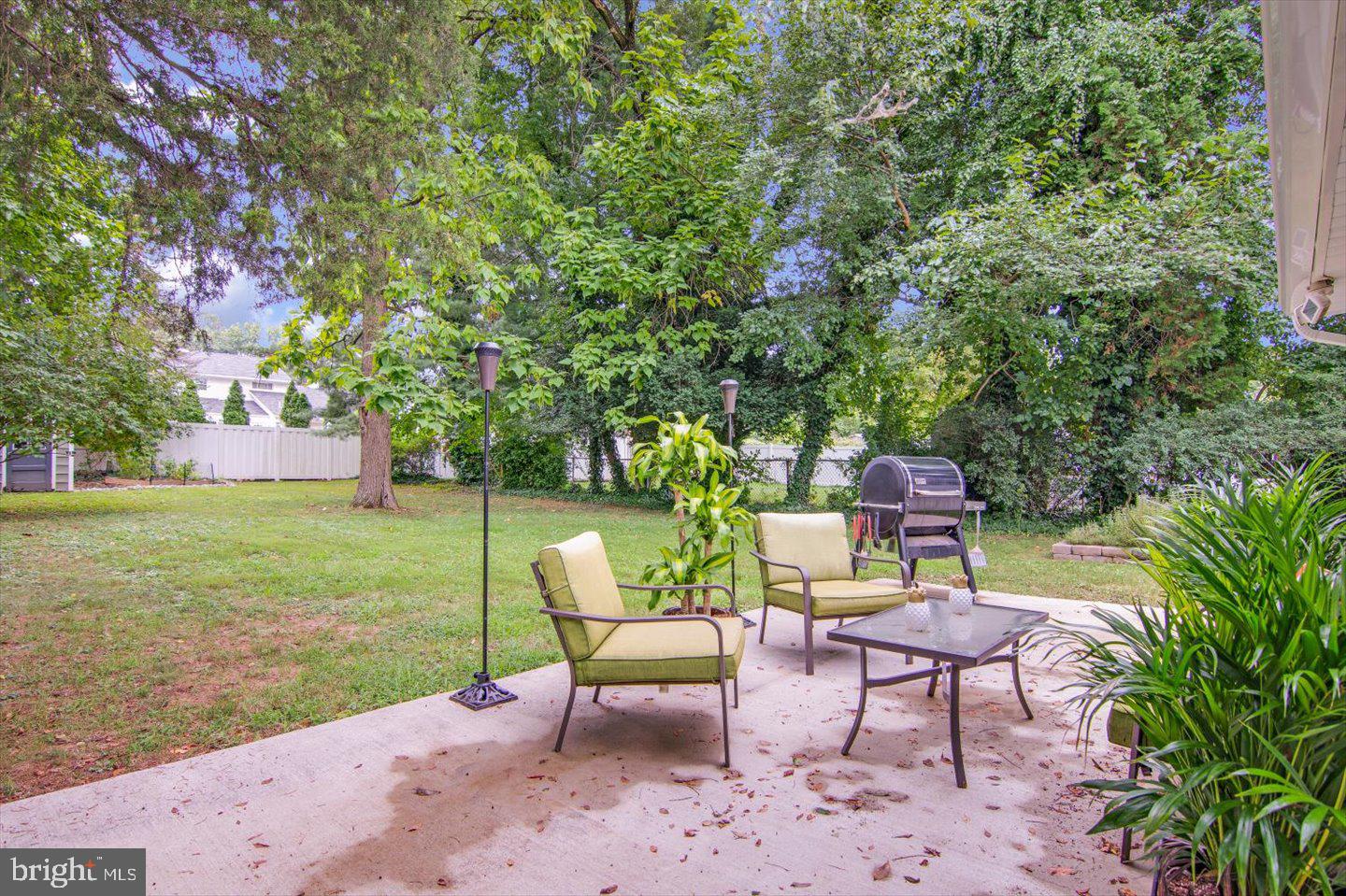417 Dickinson Road Glassboro, NJ 08028 - Photo 36 of 36 a view of a chairs and table in the garden