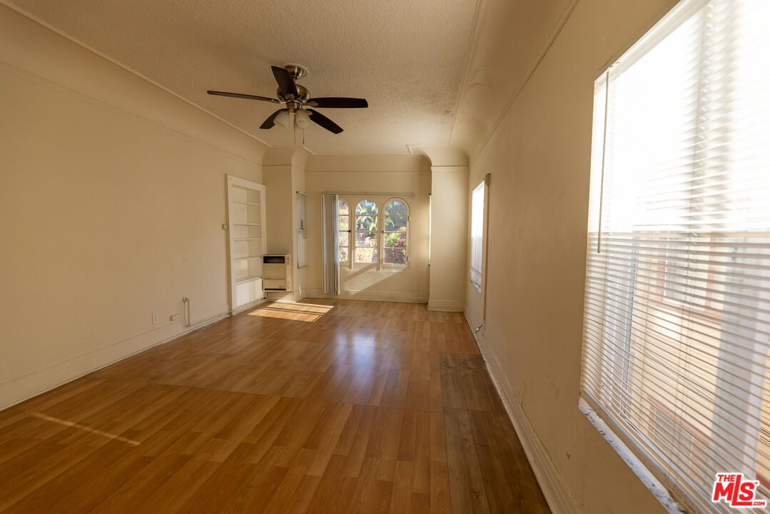 1420 Alvarado Terrace, Unit 8 Los Angeles, CA 90006 - Photo 3 of 12