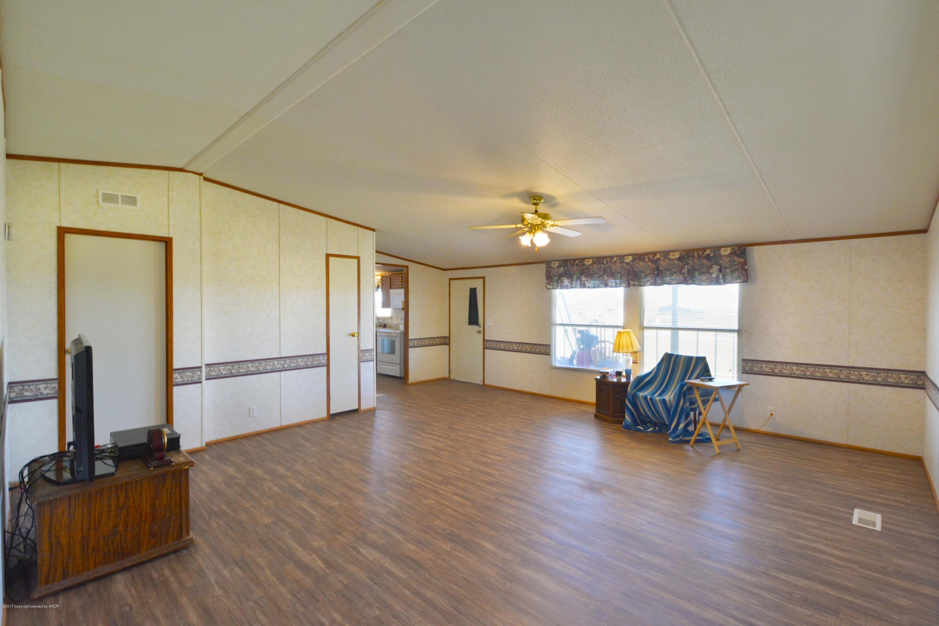 7440 Buckskin Road Amarillo, TX 79124 - Photo 4 of 25 04 Living Room