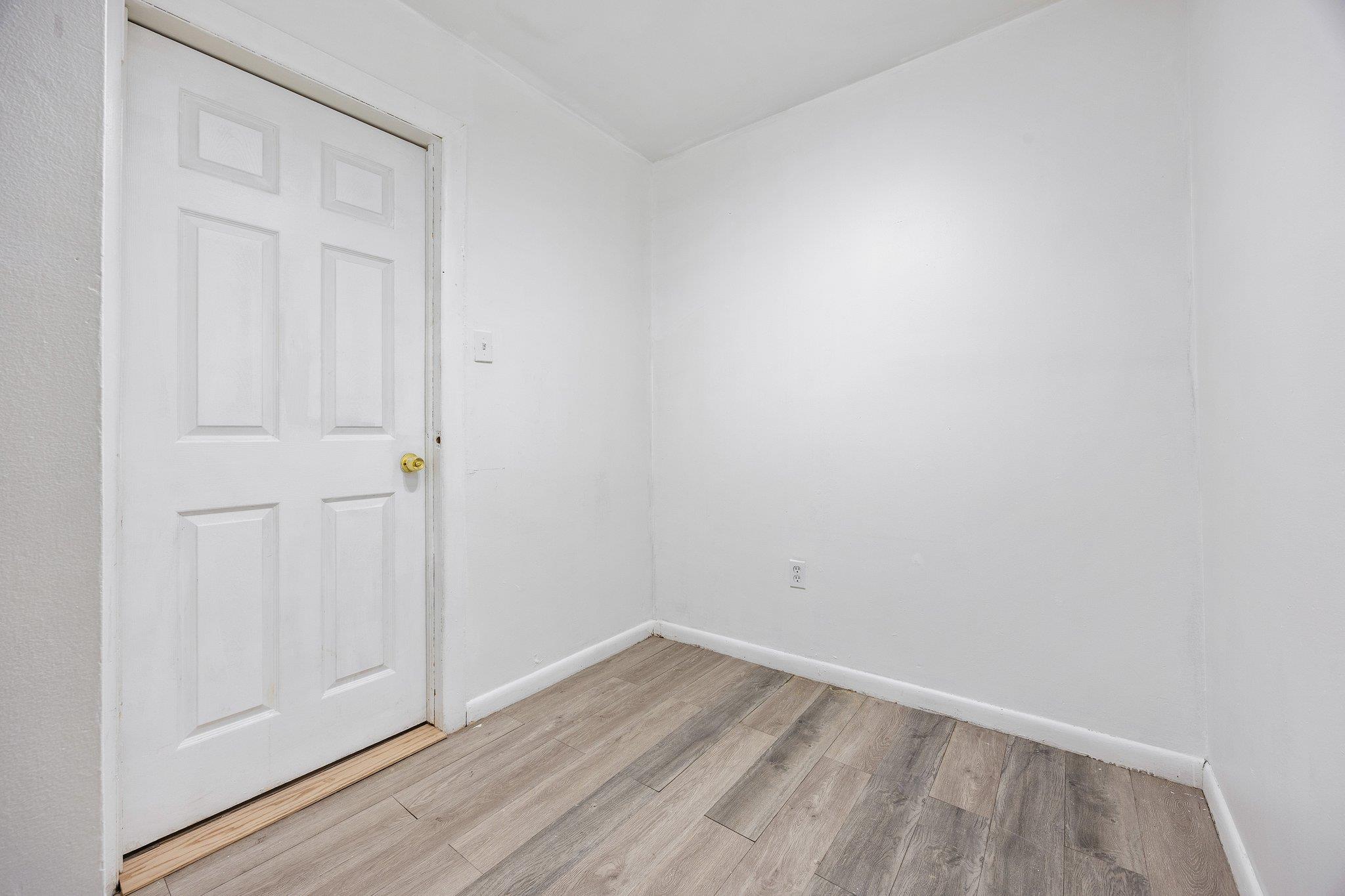 72 Richardson Street, Unit 4 Brooklyn, NY 11211 - Photo 9 of 17 Spare room featuring light wood-style flooring and baseboards