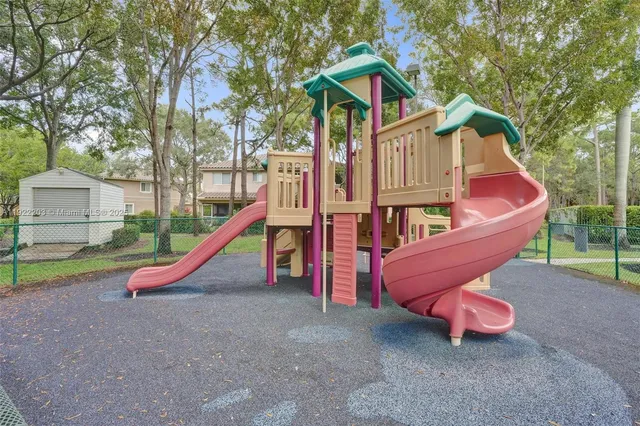 $3,200 | 6305 Willoughby Circle, Lake Worth, FL 33463