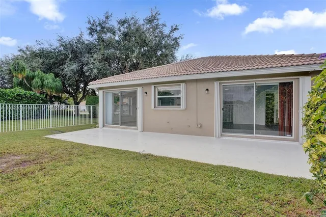$3,200 | 6305 Willoughby Circle, Lake Worth, FL 33463