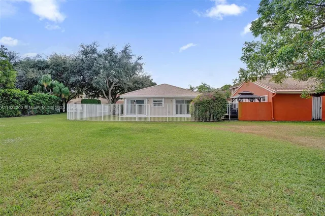 $3,200 | 6305 Willoughby Circle, Lake Worth, FL 33463
