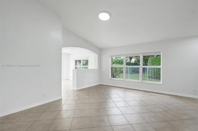 $3,200 | 6305 Willoughby Circle, Lake Worth, FL 33463