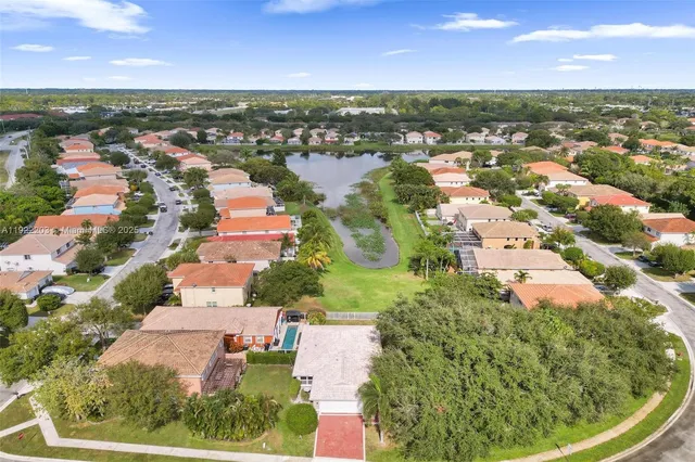 $3,200 | 6305 Willoughby Circle, Lake Worth, FL 33463