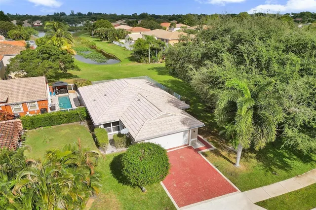 $3,200 | 6305 Willoughby Circle, Lake Worth, FL 33463