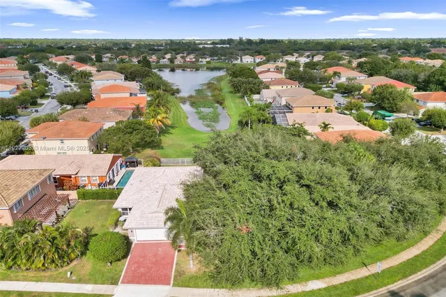 $3,200 | 6305 Willoughby Circle, Lake Worth, FL 33463