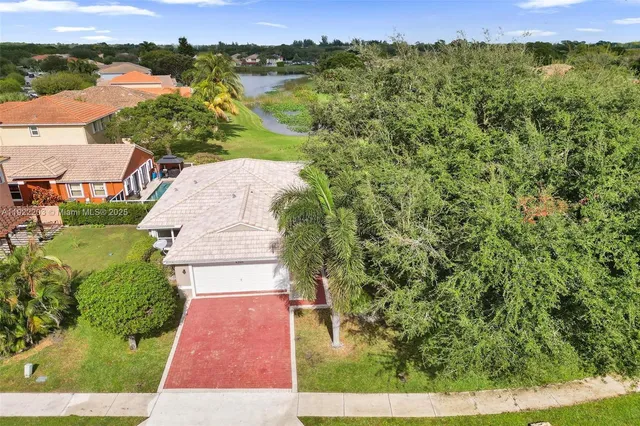 $3,200 | 6305 Willoughby Circle, Lake Worth, FL 33463