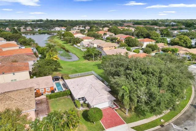 $3,200 | 6305 Willoughby Circle, Lake Worth, FL 33463