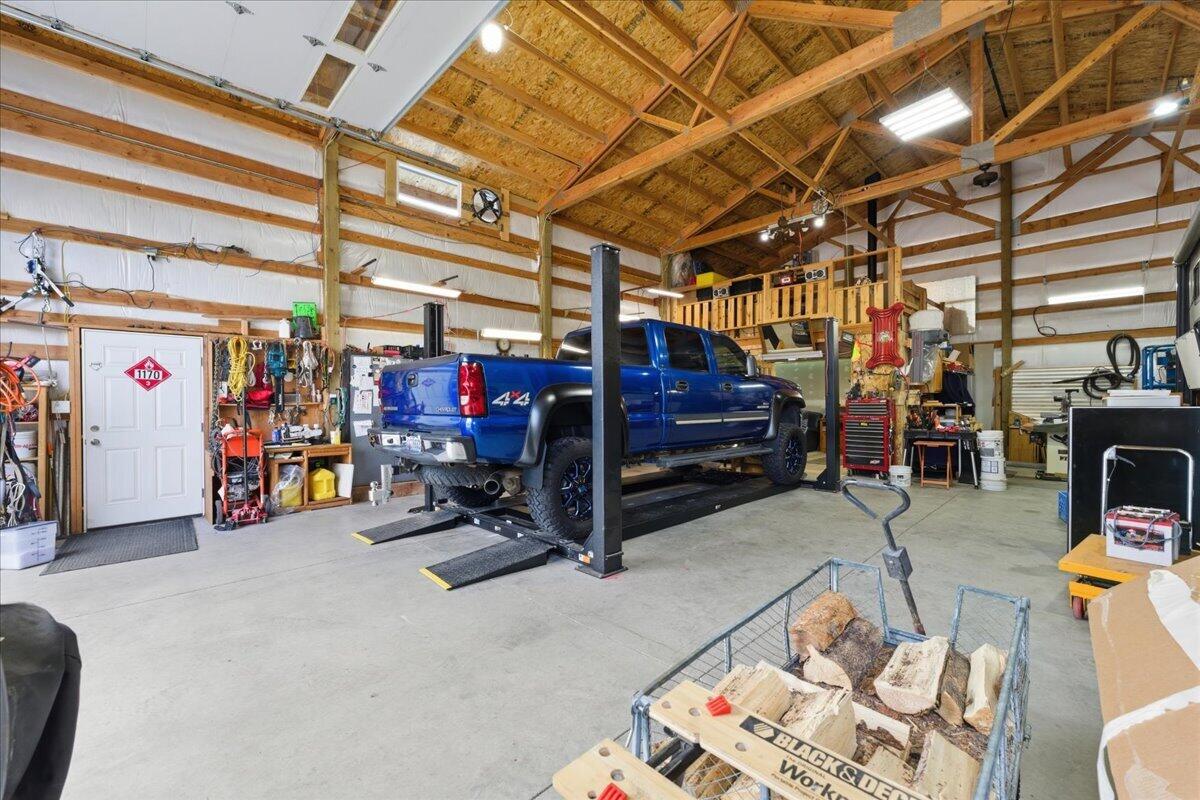 51475 Wheeler Road La Pine, OR 97739 - Photo 40 of 59 51-061_DSC07974