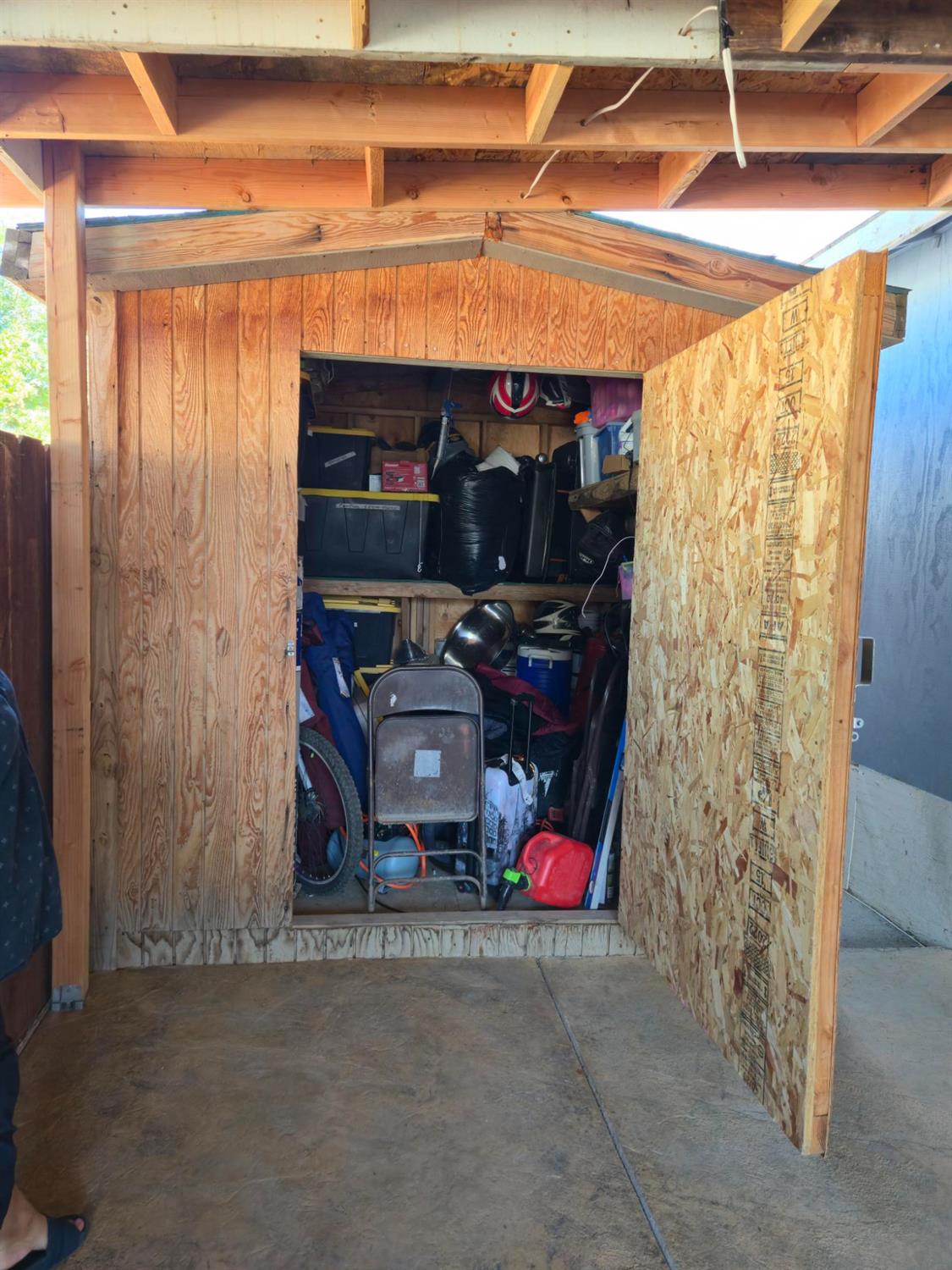 1284 Elizabeth Street, Unit 80 Coalinga, CA 93210 - Photo 20 of 24 a utility room with dryer and washer
